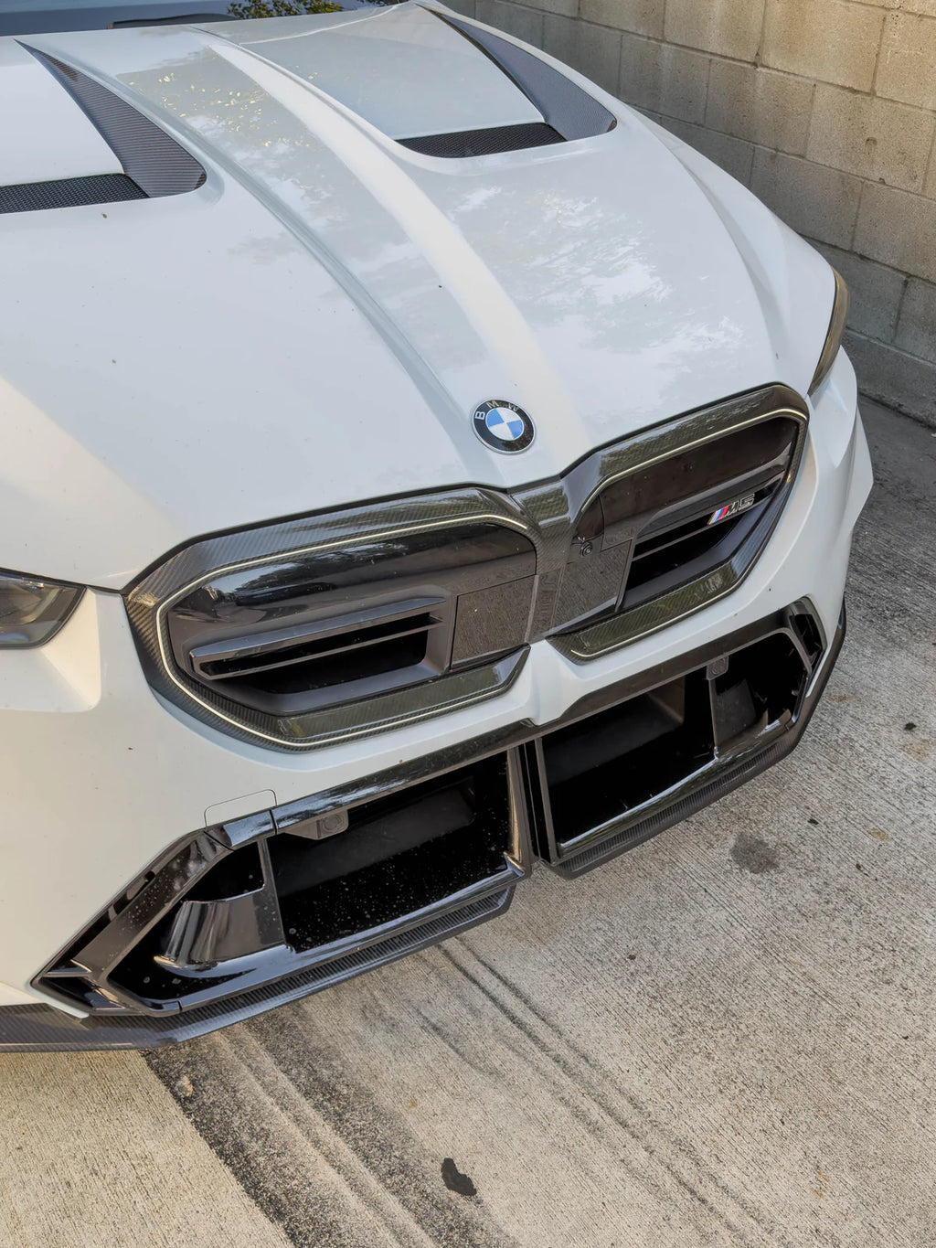 G90/G99 M5 MP CARBON FIBER FRONT LIP