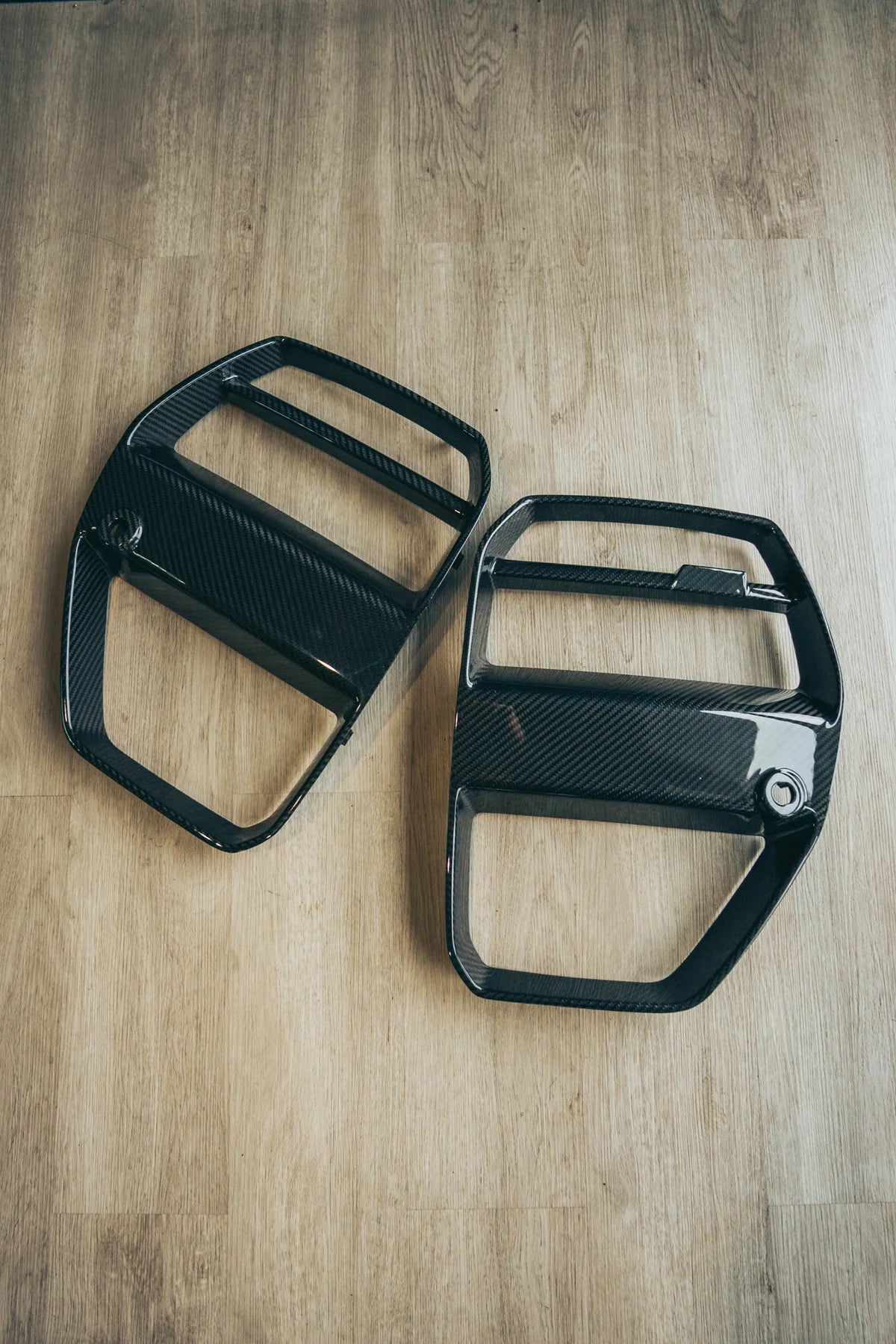 V STYLE CARBON FIBER FRONT GRILL REPLACEMENT - G80 M3 / G82/G83 M4