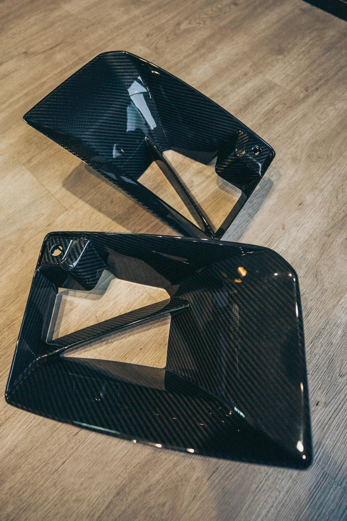 G87 M2 V2 CARBON FIBER FRONT BUMPER AIR INLETS/DUCTS
