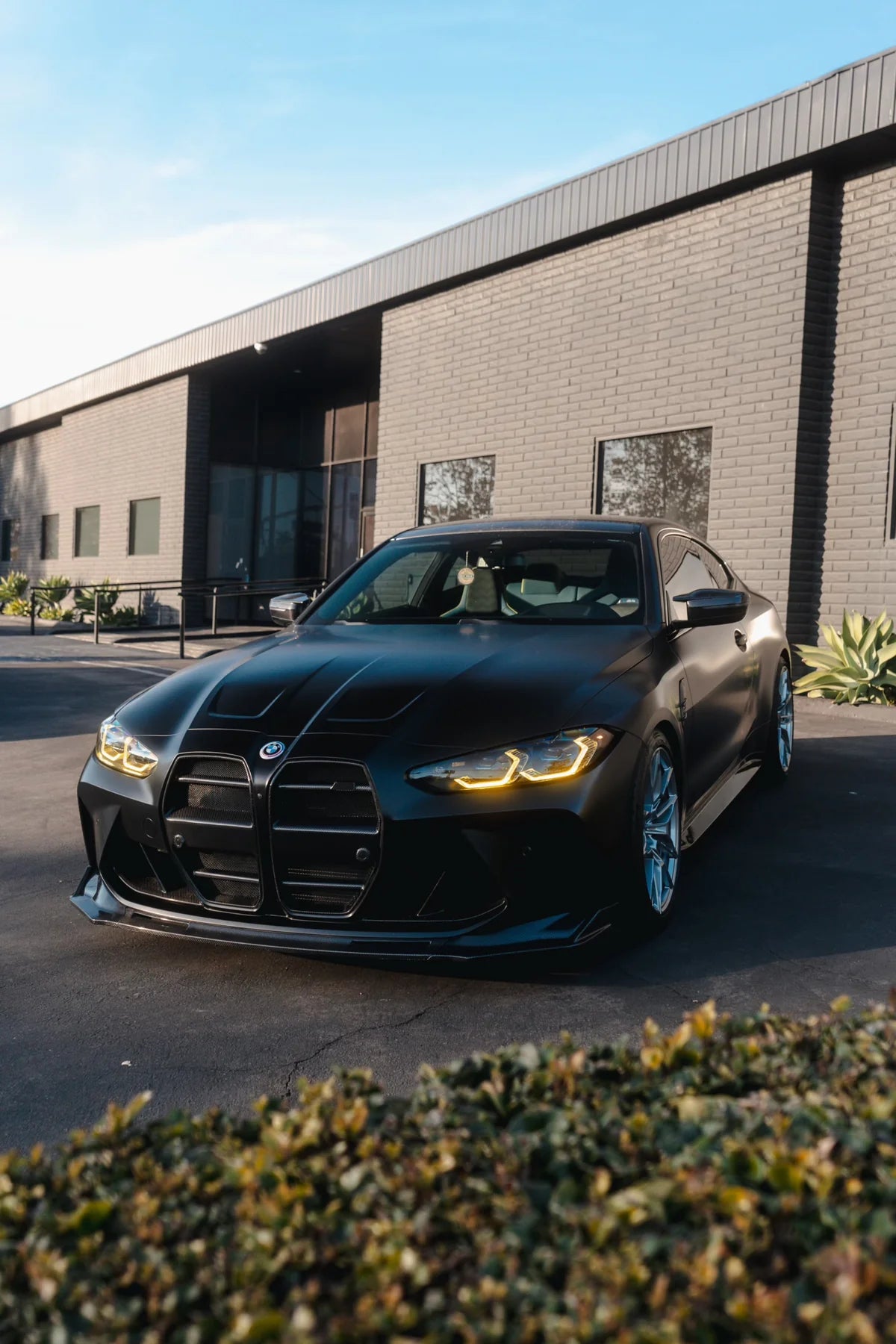 V STYLE V1 CARBON FIBER FRONT LIP 3PC - G8X M3/M4